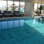 Apartment Teed Pool & By Alezzi Năvodari