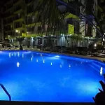 Apartment Teed Pool & By Alezzi
