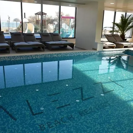Apartment Teed Pool & By Alezzi Navodari